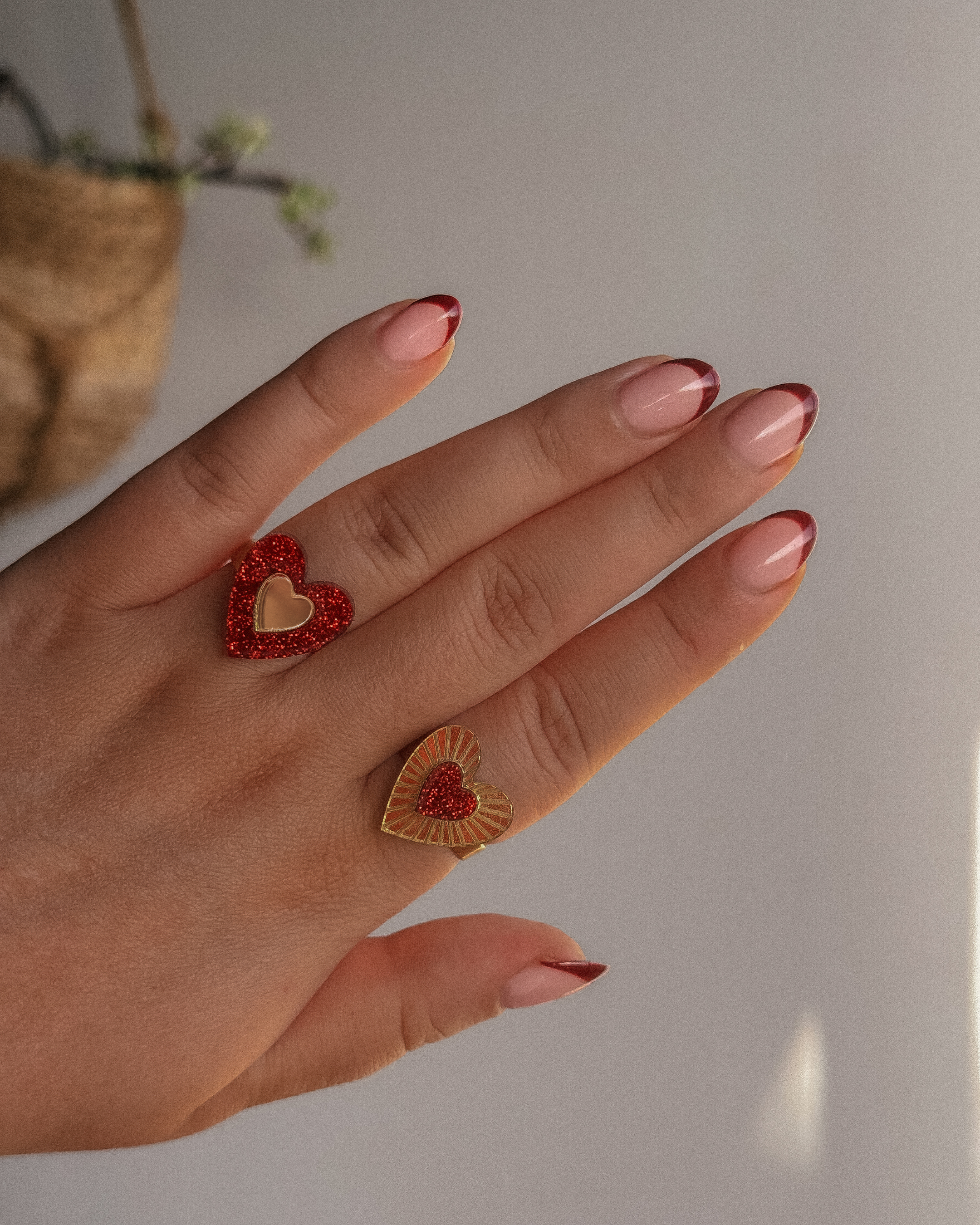 VALENTINE'S - RED CARPET