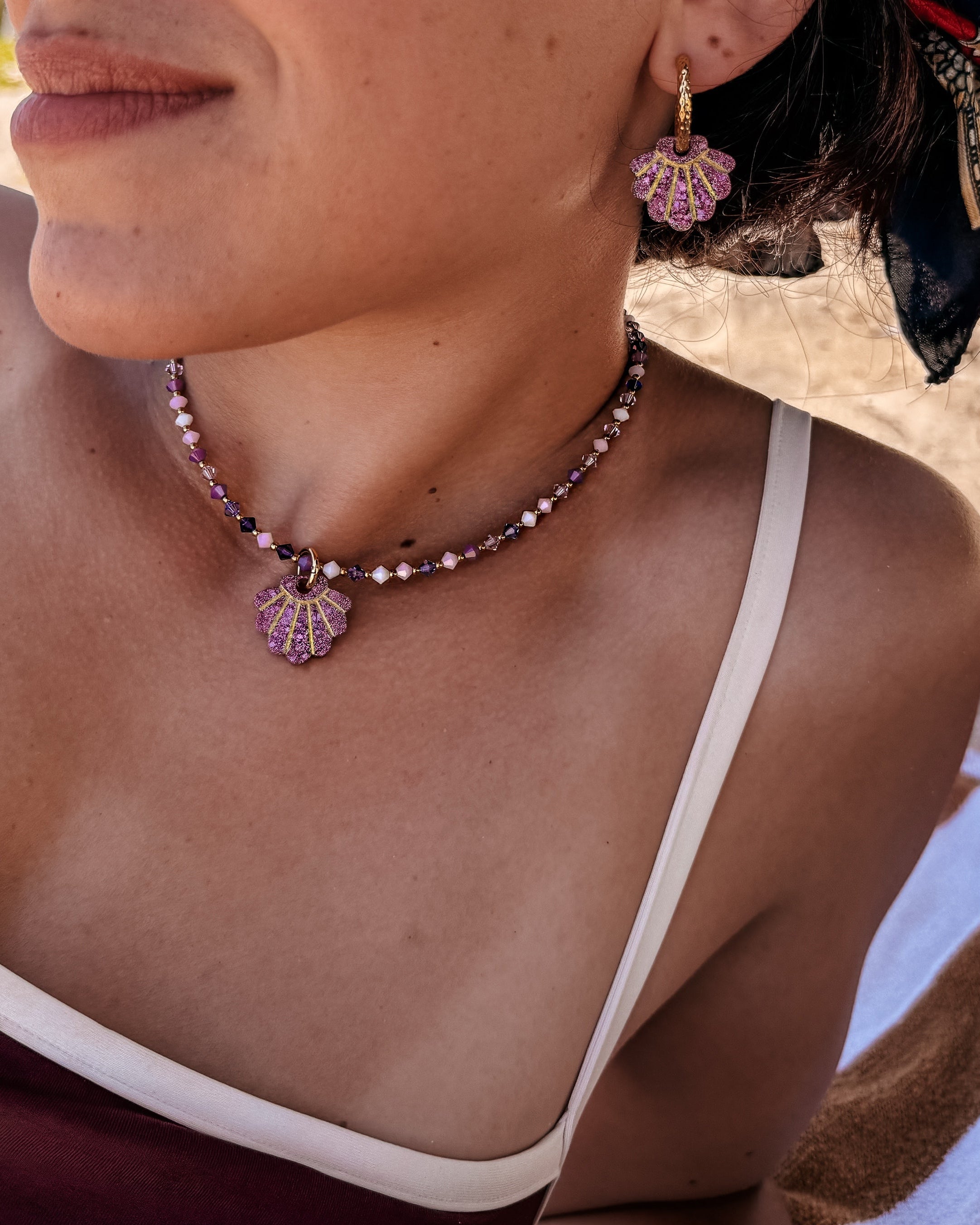COLLIER VIOLET