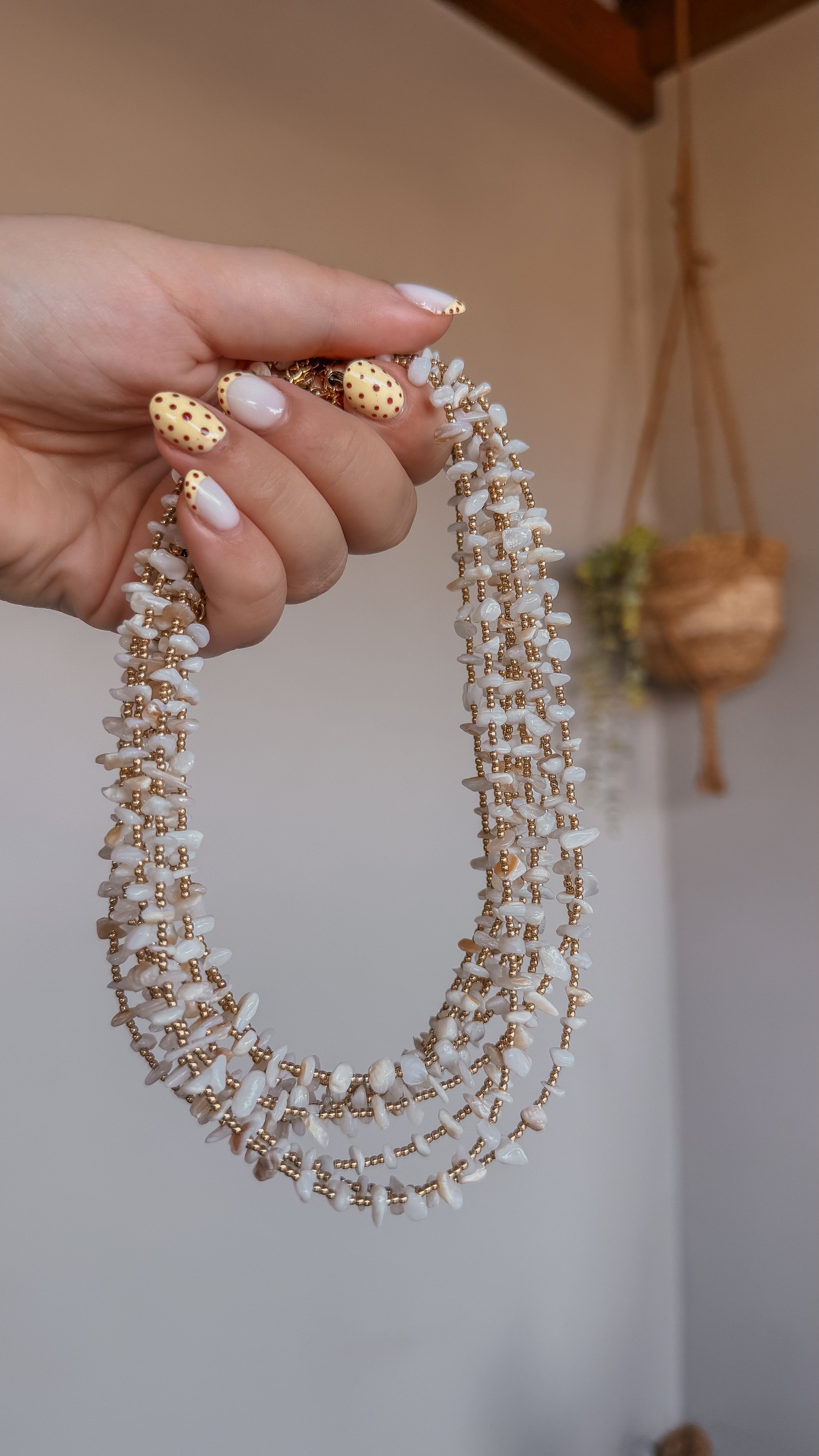 Collier pierres